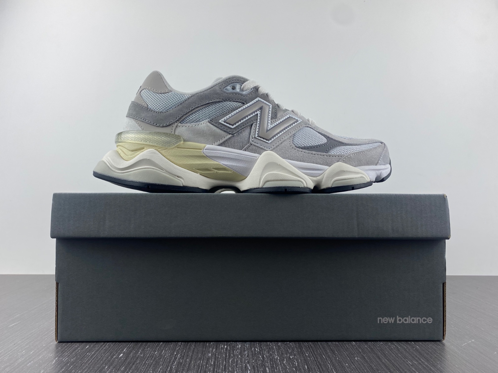 New Balance 9060 Rain Cloud Grey U9060GRY