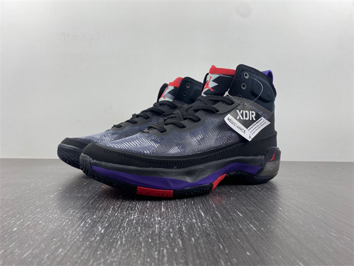 AIR JORDAN 37