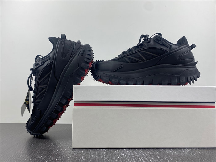 Moncler Trailgrip Gore-Tex H209A4M00100M2058999