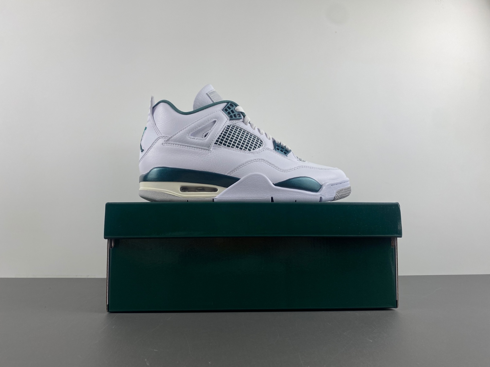 Air Jordan 4 “Oxidized Green” FQ8138-103