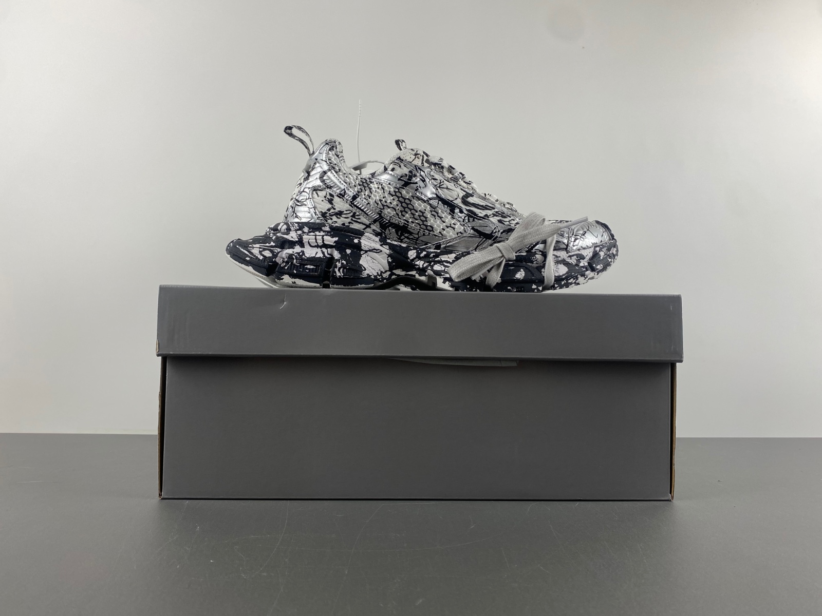 Ba*len*cia*ga -phantom sneaker 734734 w3xdc 0135