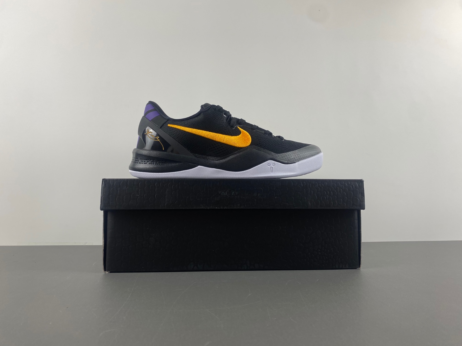 Nike Kobe 9 Protro EM “Gift of Mamba”HF9550-001